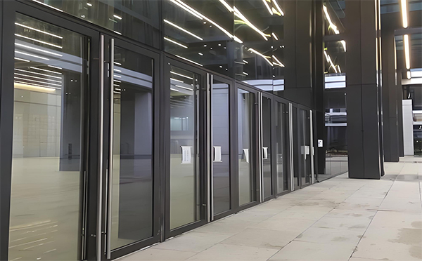 伊宁县玻璃地弹门