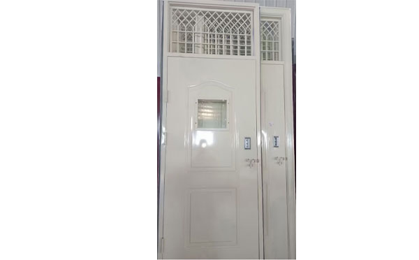 伊宁县学校教室门