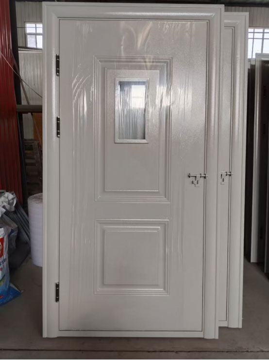 伊宁县学校教室门