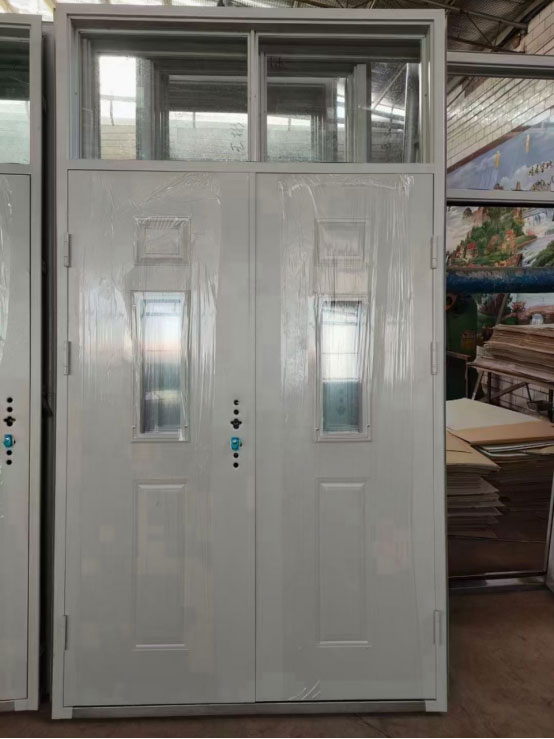 伊宁县学校教室门