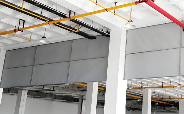 商场防烟分区常闭节点：伊宁县挡烟垂壁高度与控制器接线图解